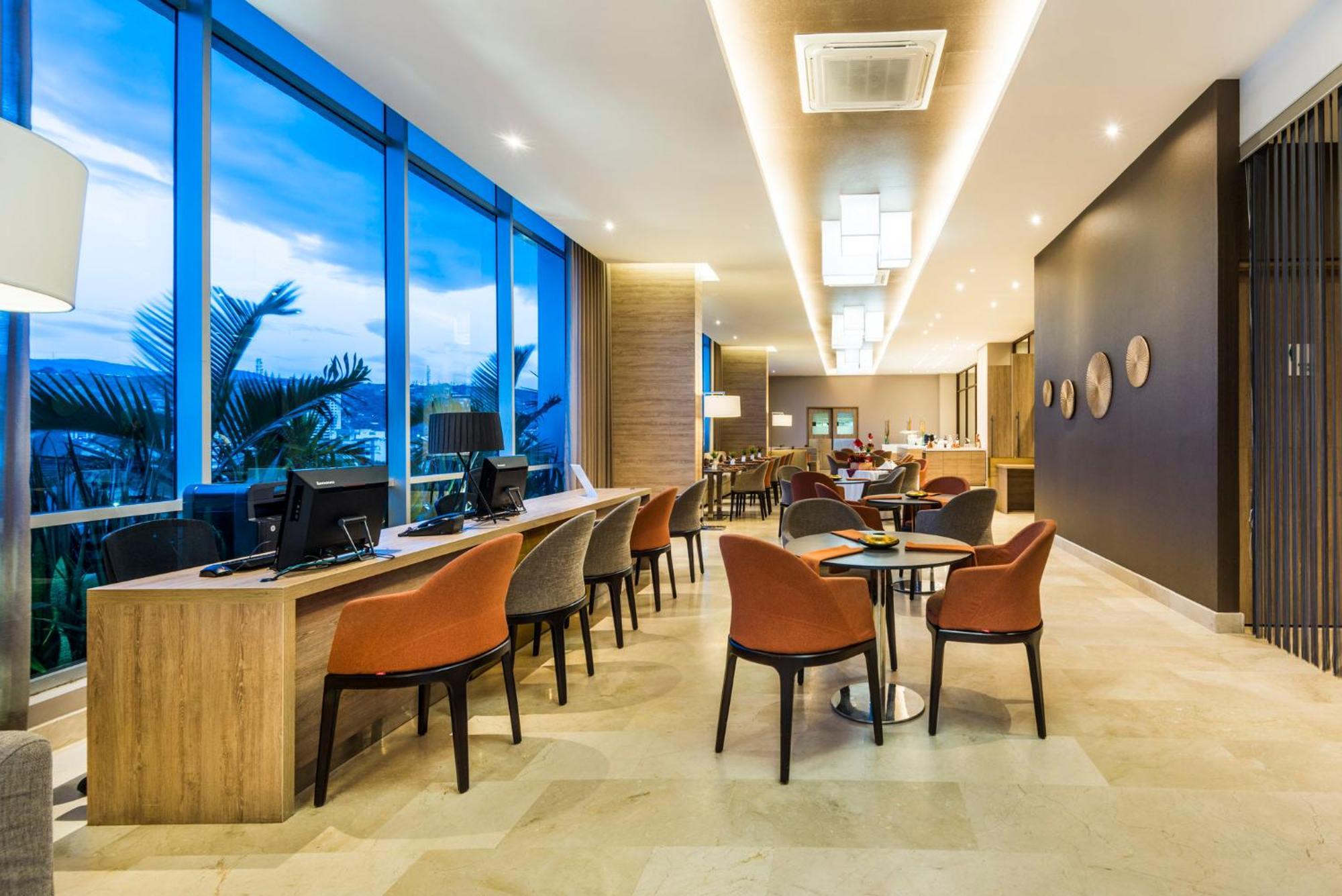 Holiday Inn Cucuta By Ihg Eksteriør billede Business Center